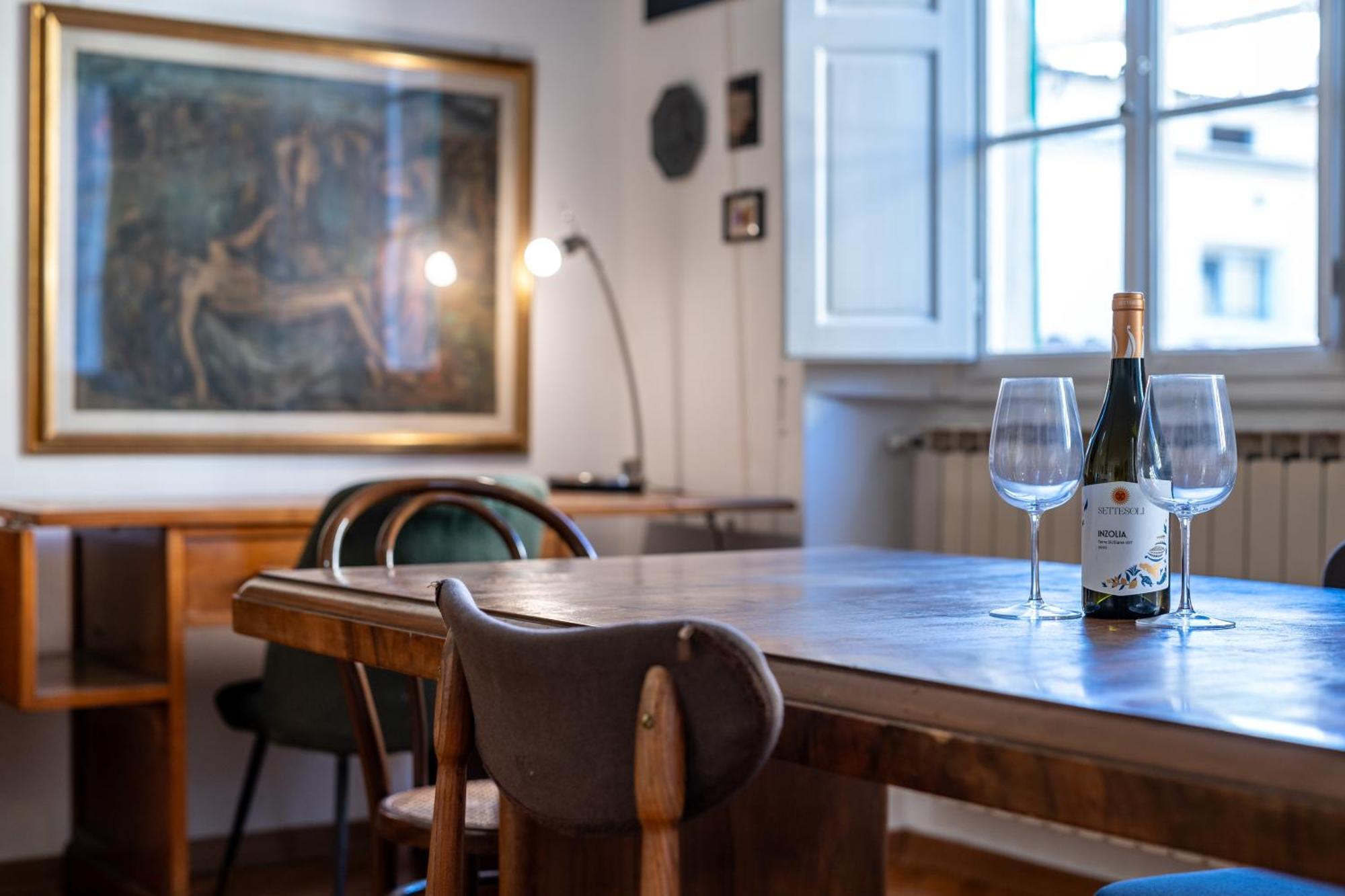 Sant'antonino Cozy Corner Apartment *